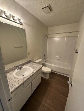 Heathstead, superior craftsmanship, The Brinkley apartments, Strawberry Hill shopping village, retail storefronts, resident portal