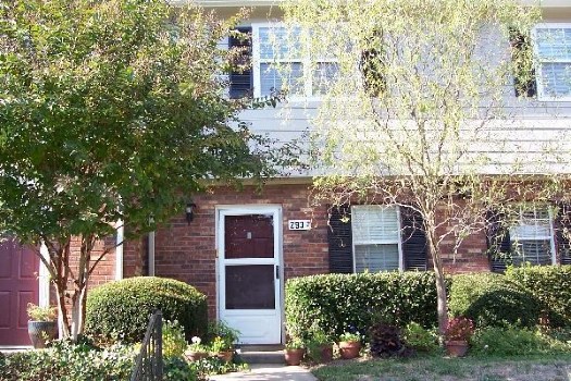 Exterior view of Heathstead townhomes