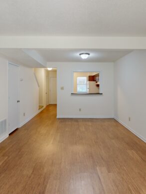 Heathstead, family-owned real estate Charlotte, multifamily residences, serene courtyard, pet-friendly facilities, online rent payments