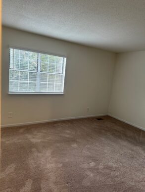 Heathstead, family-owned real estate Charlotte, customer service, The Edge at Sedgefield, resort-style pool, online rent payments